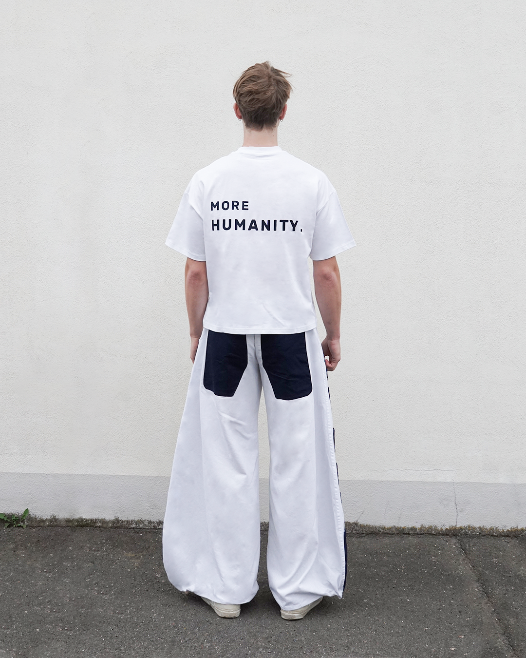 Boxy T-shirt (MORE HUMANITY.)